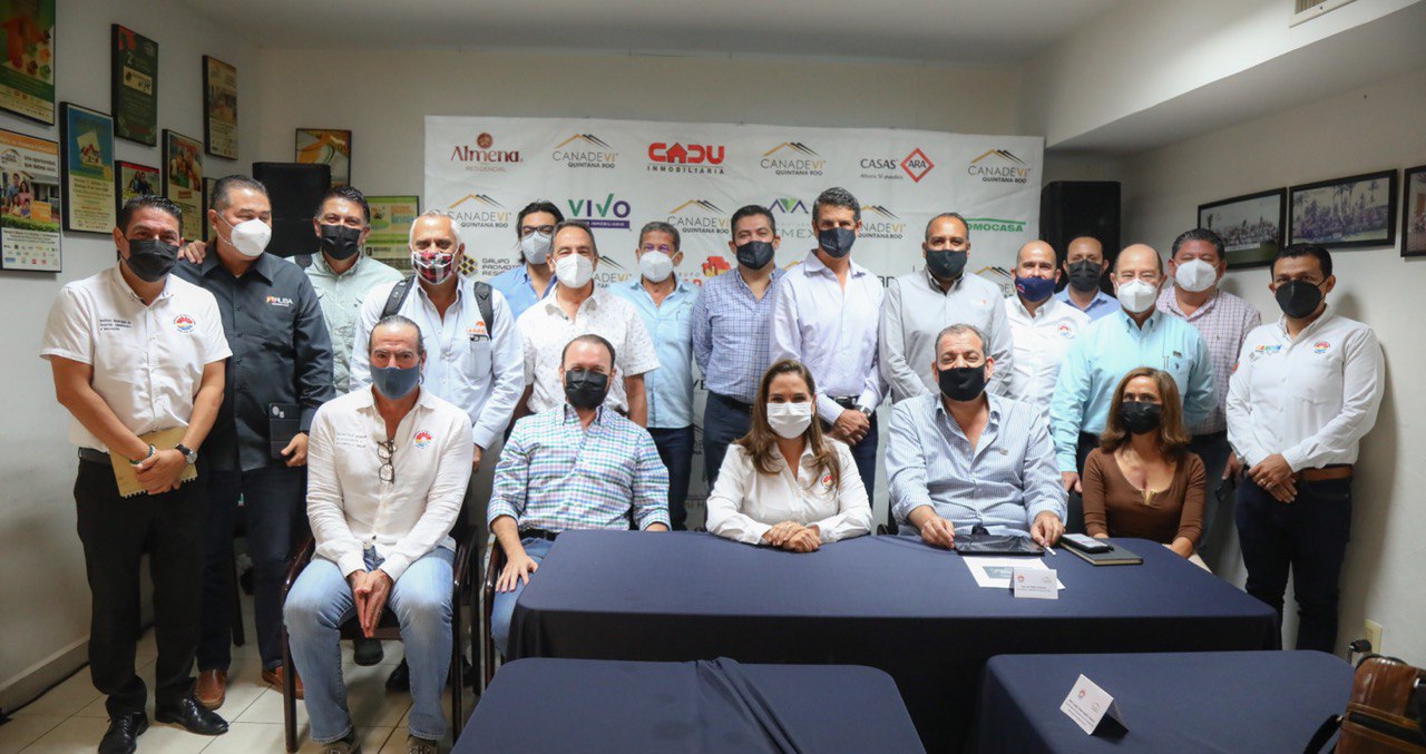 TRABAJO COORDINADO Y PERMANENTE CON CÁMARAS EMPRESARIALES EN CANCÚN