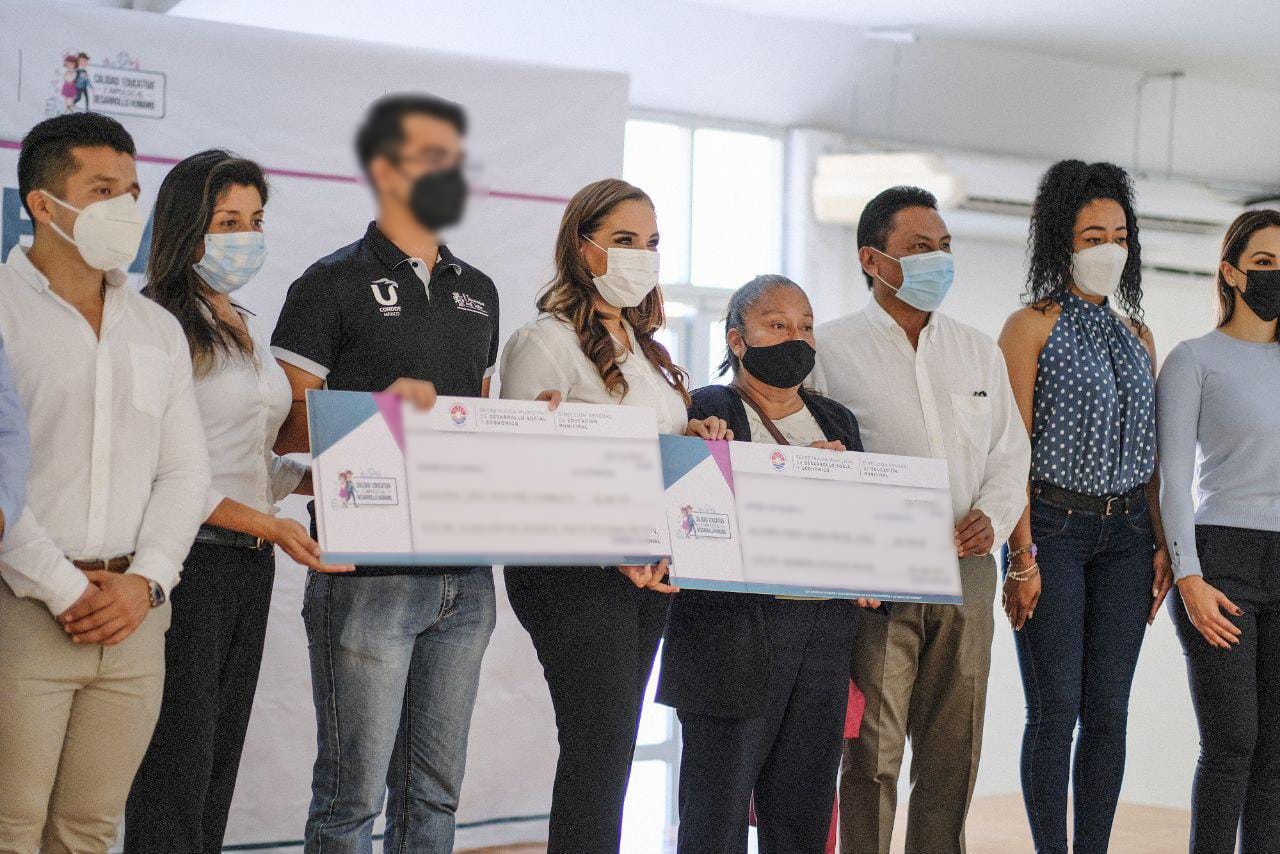 CUMPLE BENITO JUÁREZ PRIMER PAGO DE BECAS 2021-2022