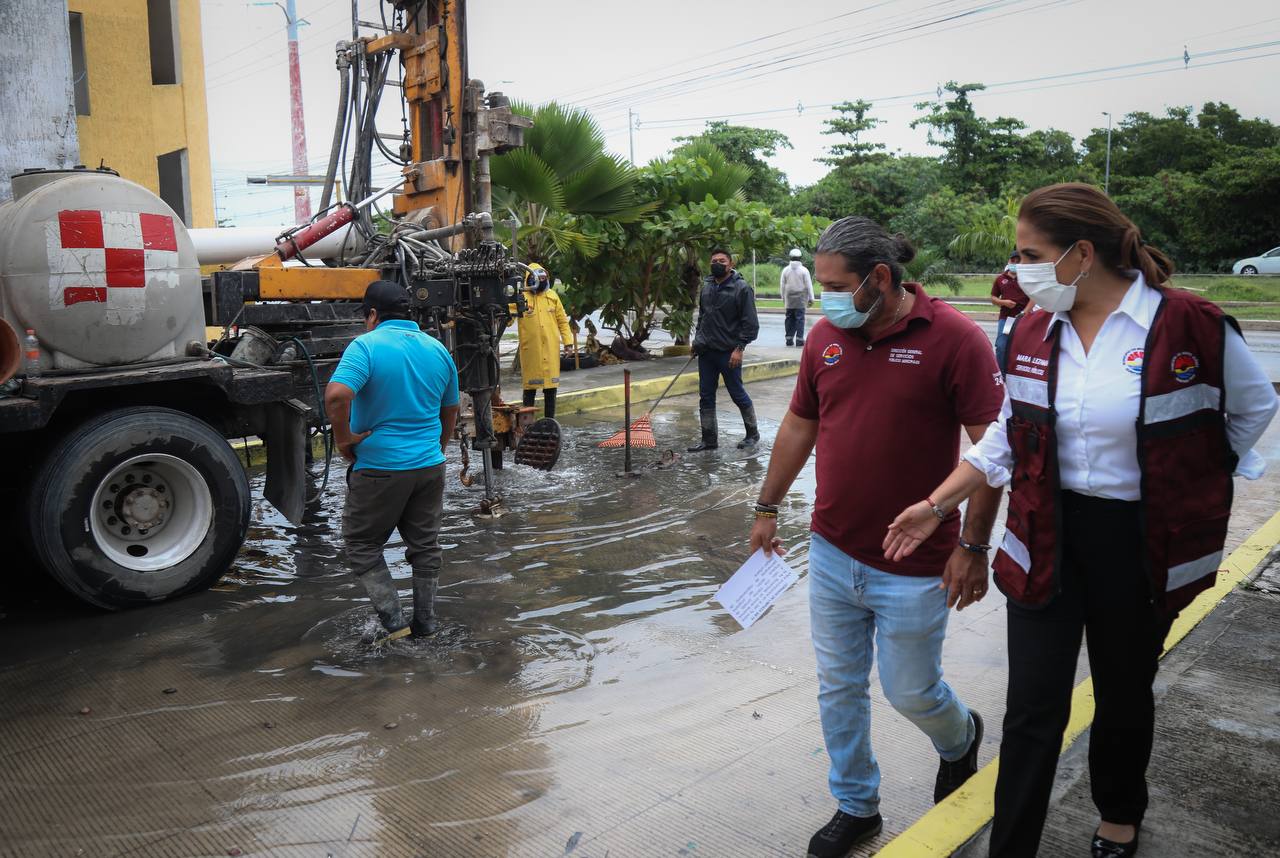 DESAZOLVE PREVENTIVO EN BENITO JUÁREZ PARA UNA CIUDAD LIMPIA