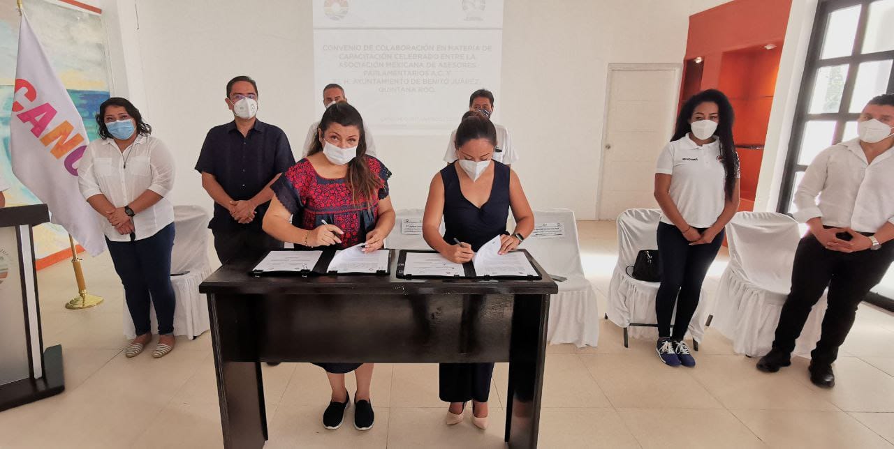 CONSOLIDAN CAPACITACIONES A SERVIDORES PÚBLICOS EN BENEFICIO DE BENITOJUARENSES