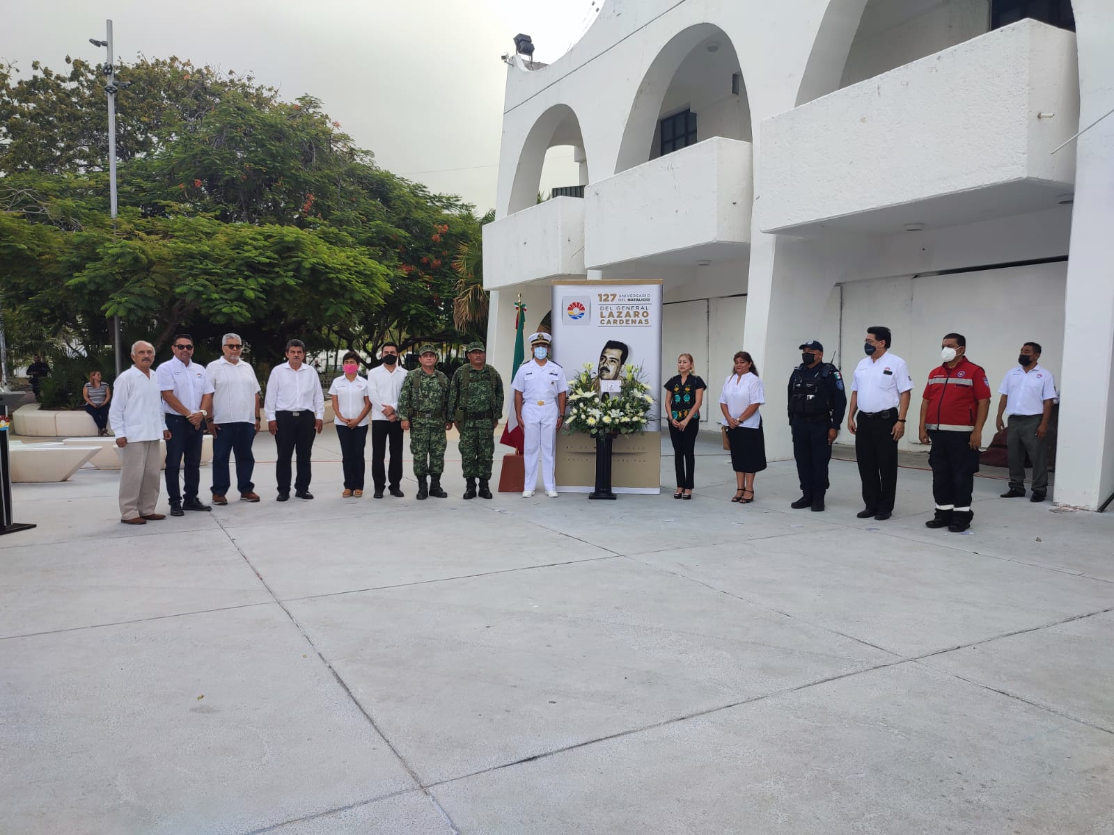 CONMEMORAN 127 ANIVERSARIO DEL NATALICIO DE LÁZARO CÁRDENAS DEL RÍO