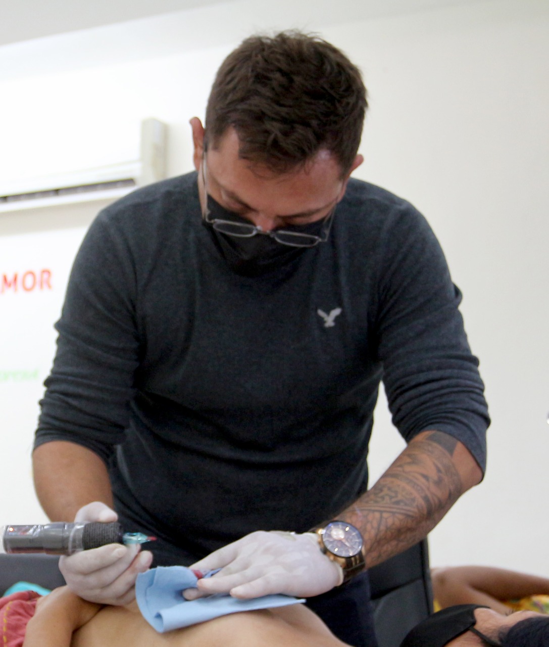 OFRECE DIF MUNICIPAL JORNADA GRATUITA DE TATUAJES PARA SOBREVVIVIENTES DE CÁNCER DE MAMA
