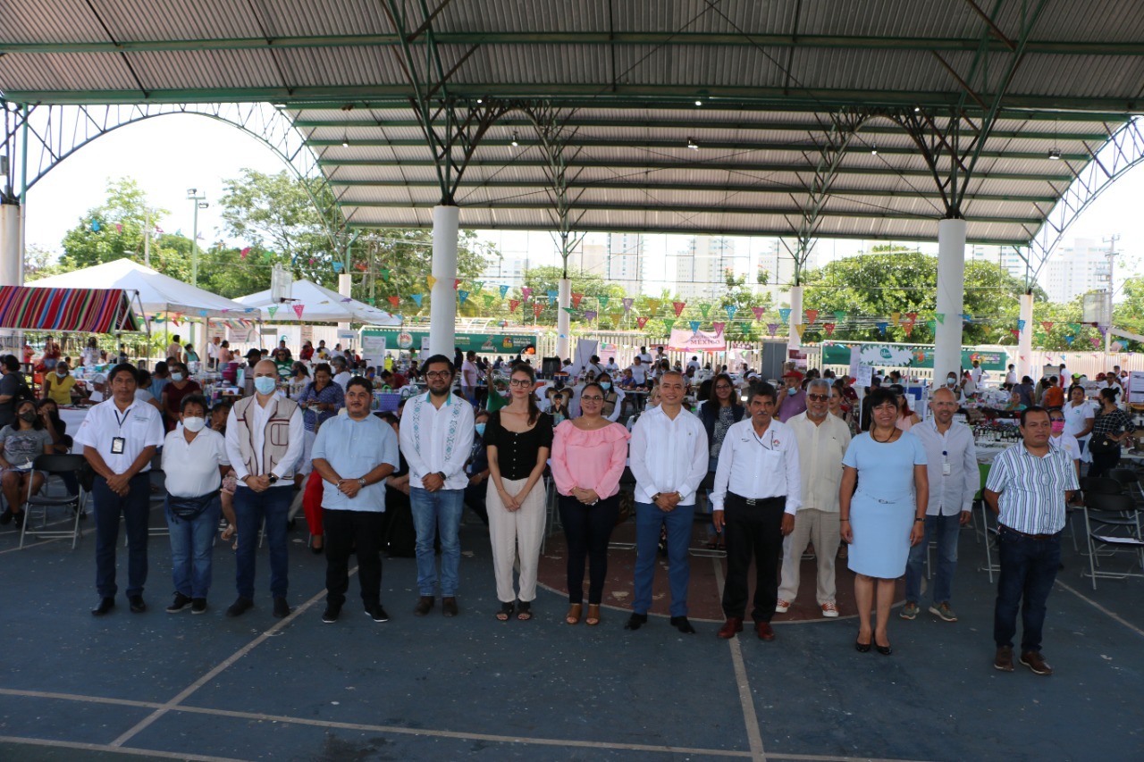 PROMUEVEN RECONSTRUCCIÓN DEL TEJIDO SOCIAL CON FERIA “TANDAS PARA EL BIENESTAR”