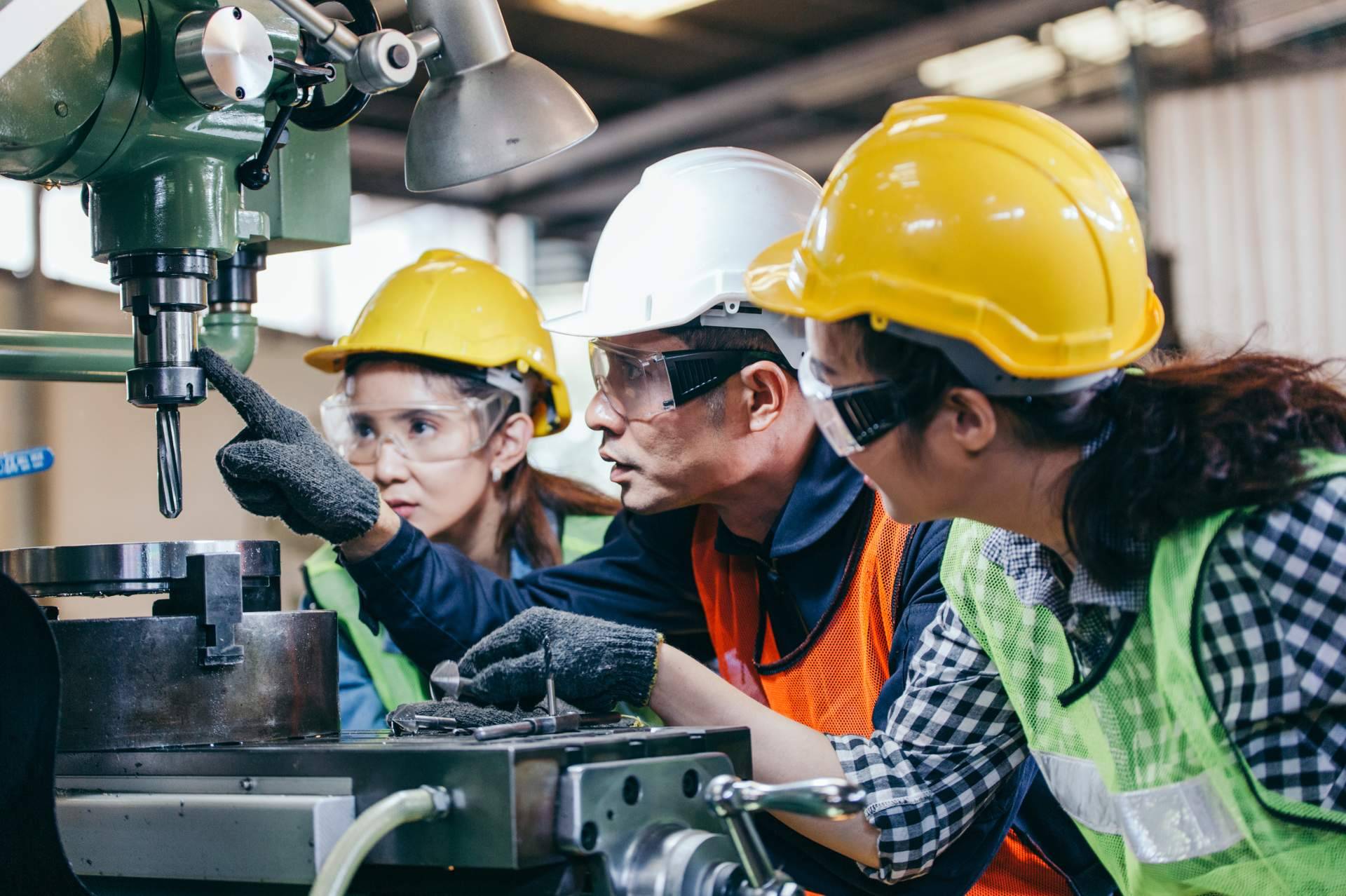 La capacitación industrial certificada en las empresas, ¿por qué es importante?
