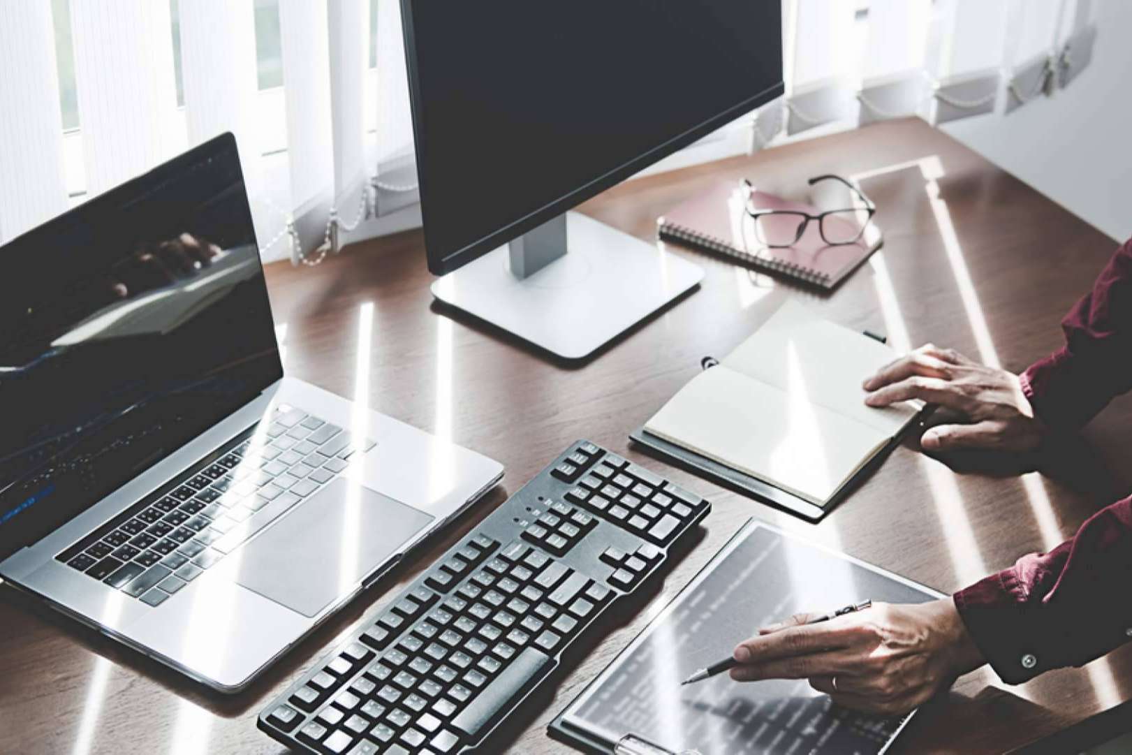 Beto López facilita la creación y optimización de sitios web con formación