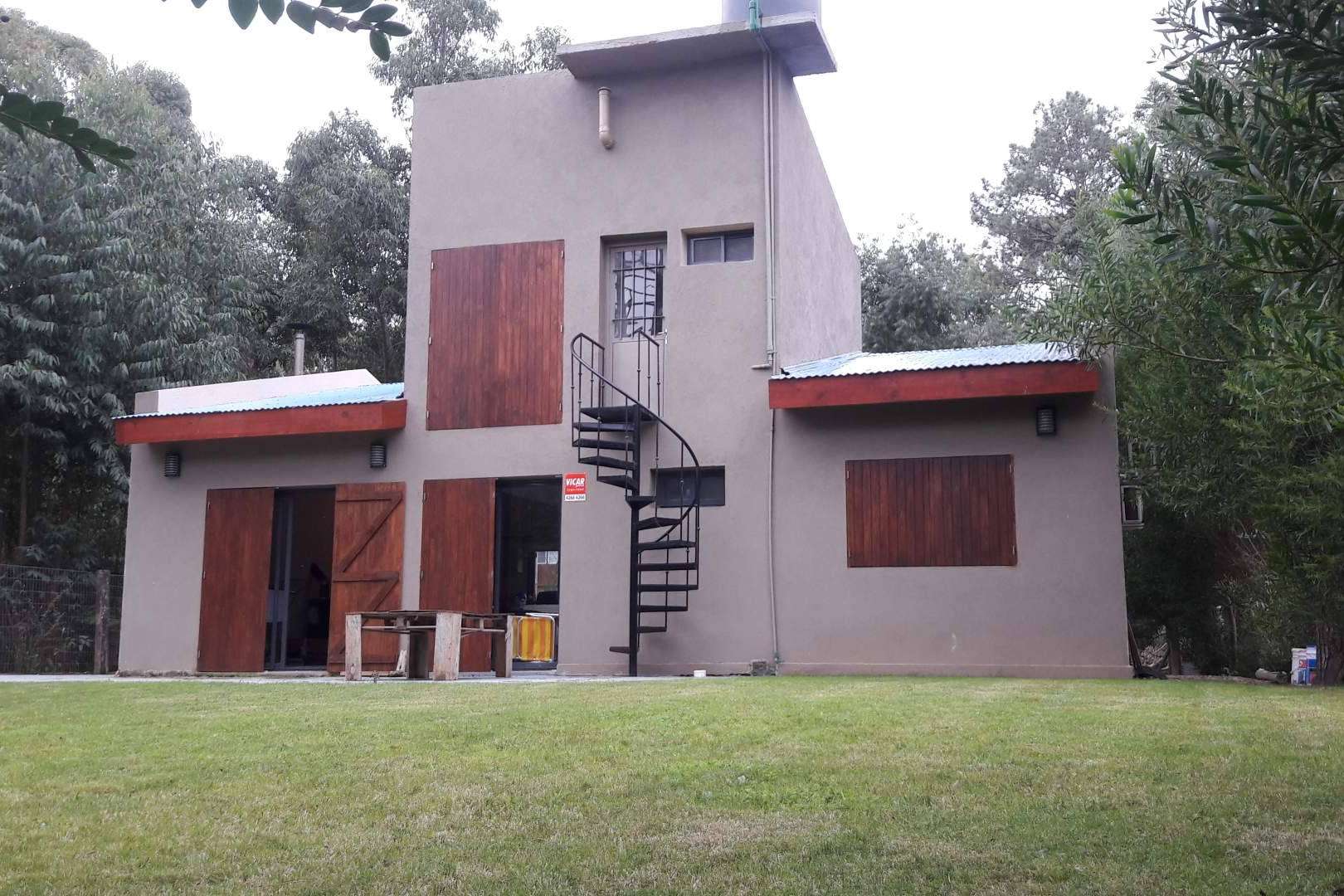 La compañía constructora en Punta del Este, Uruguay, llamada Estudio Pinares