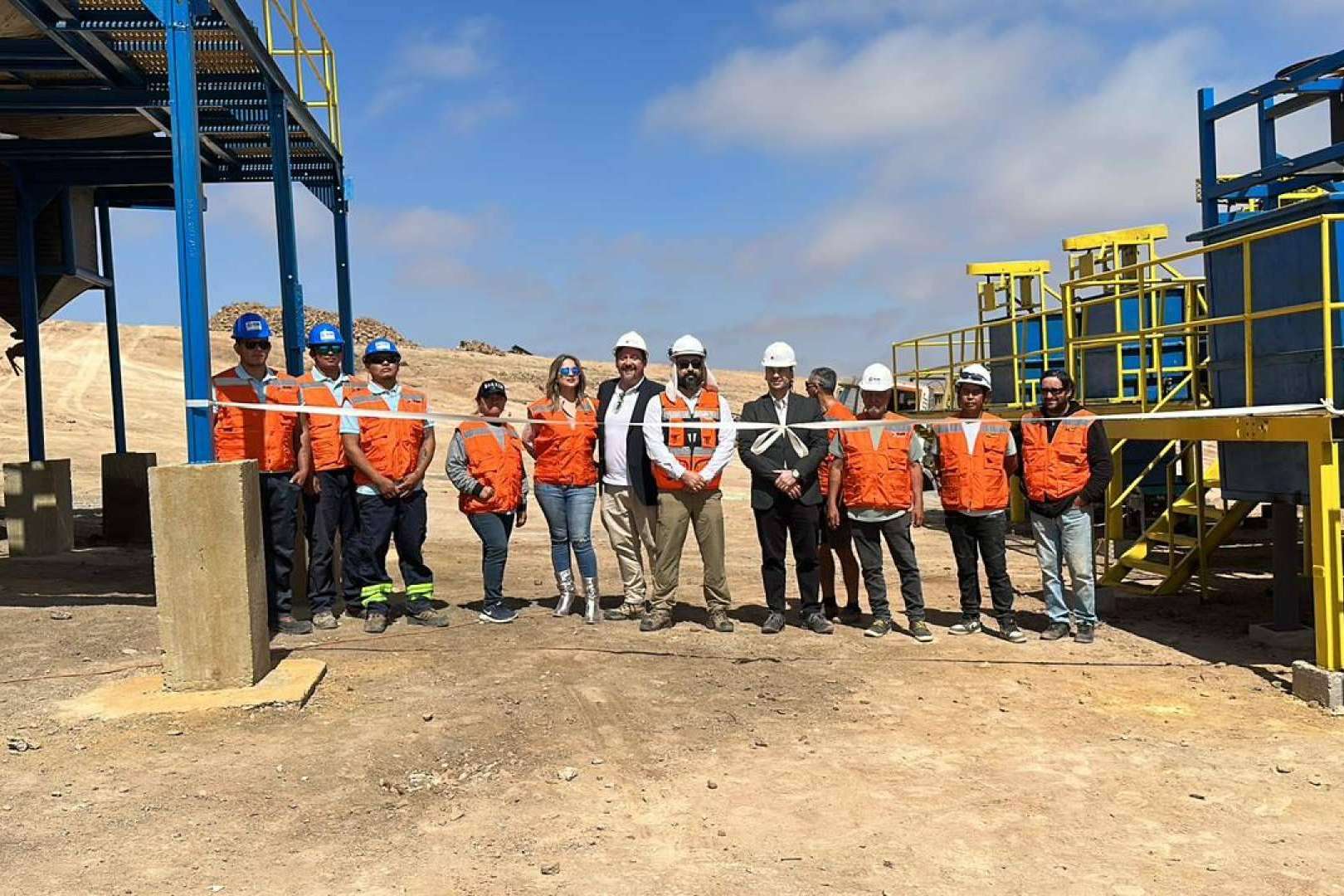 Inauguración de la pequeña minería