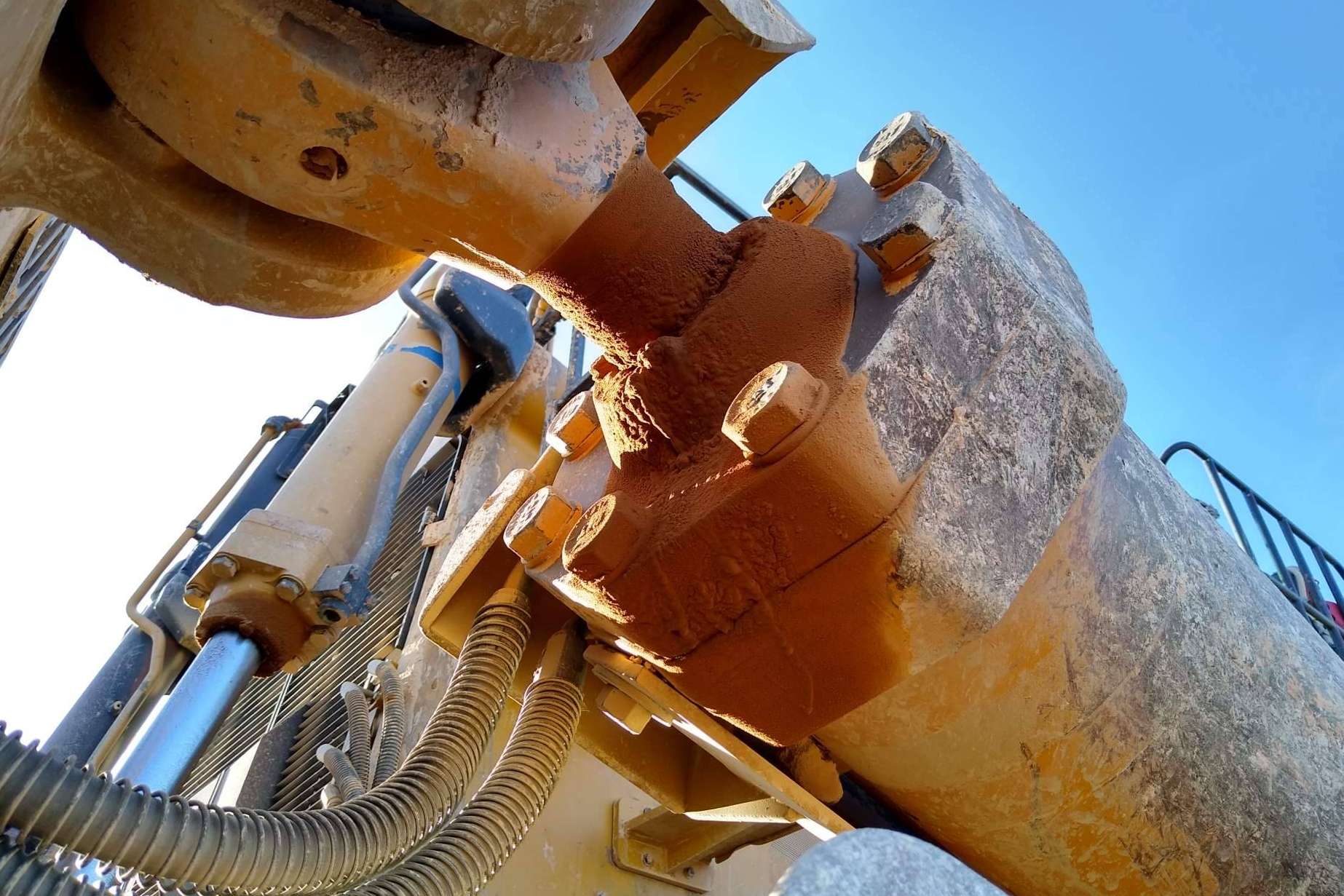 Fuelles y la protección de cilindros hidráulicos; ahorro en mantenimiento y mayor vida útil