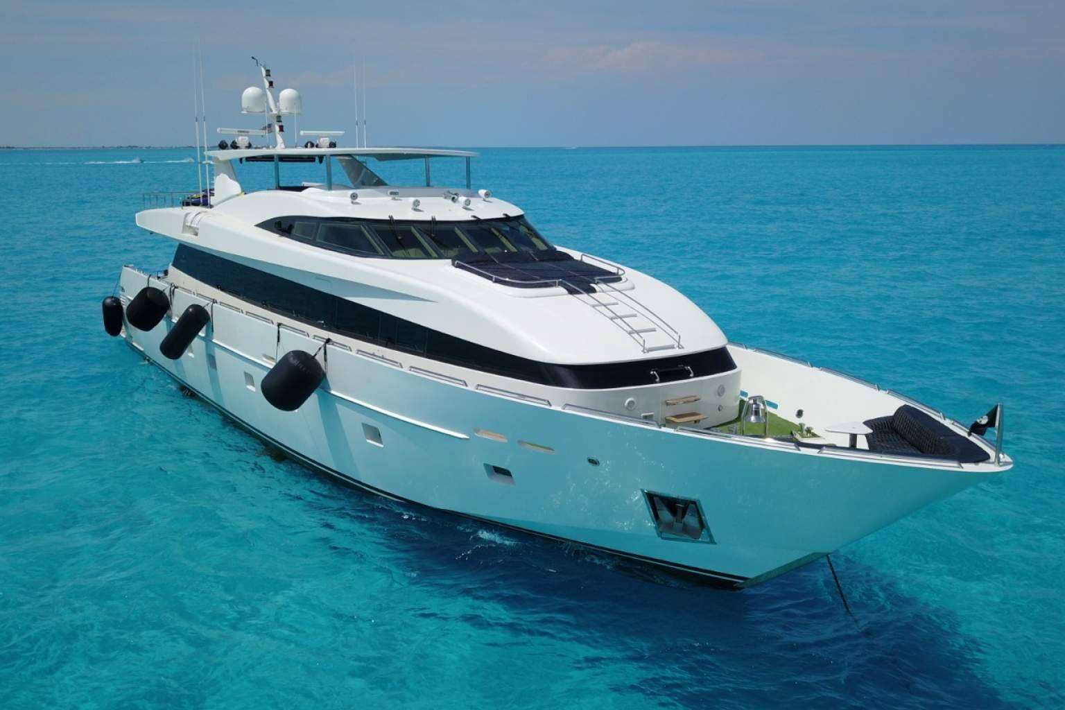 Descubrir las maravillas de Cancún con el alquiler de yates de Yatezzitos México