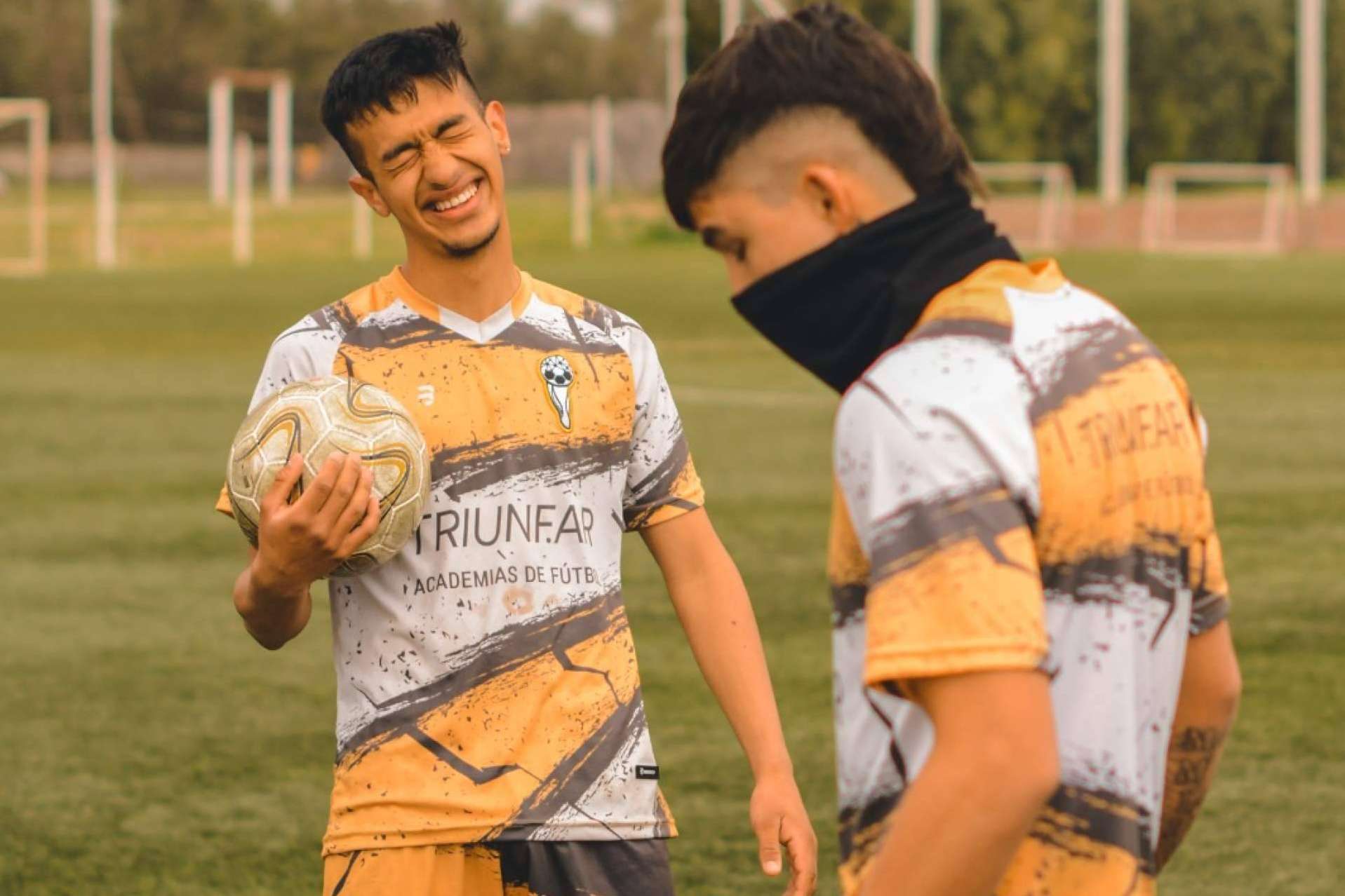 Triunfar ofrece el programa All inclusive en Latinoamérica con fútbol y estudios